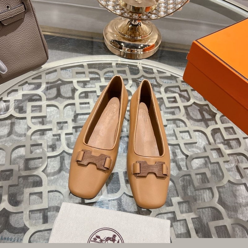 H**mes leather shoes